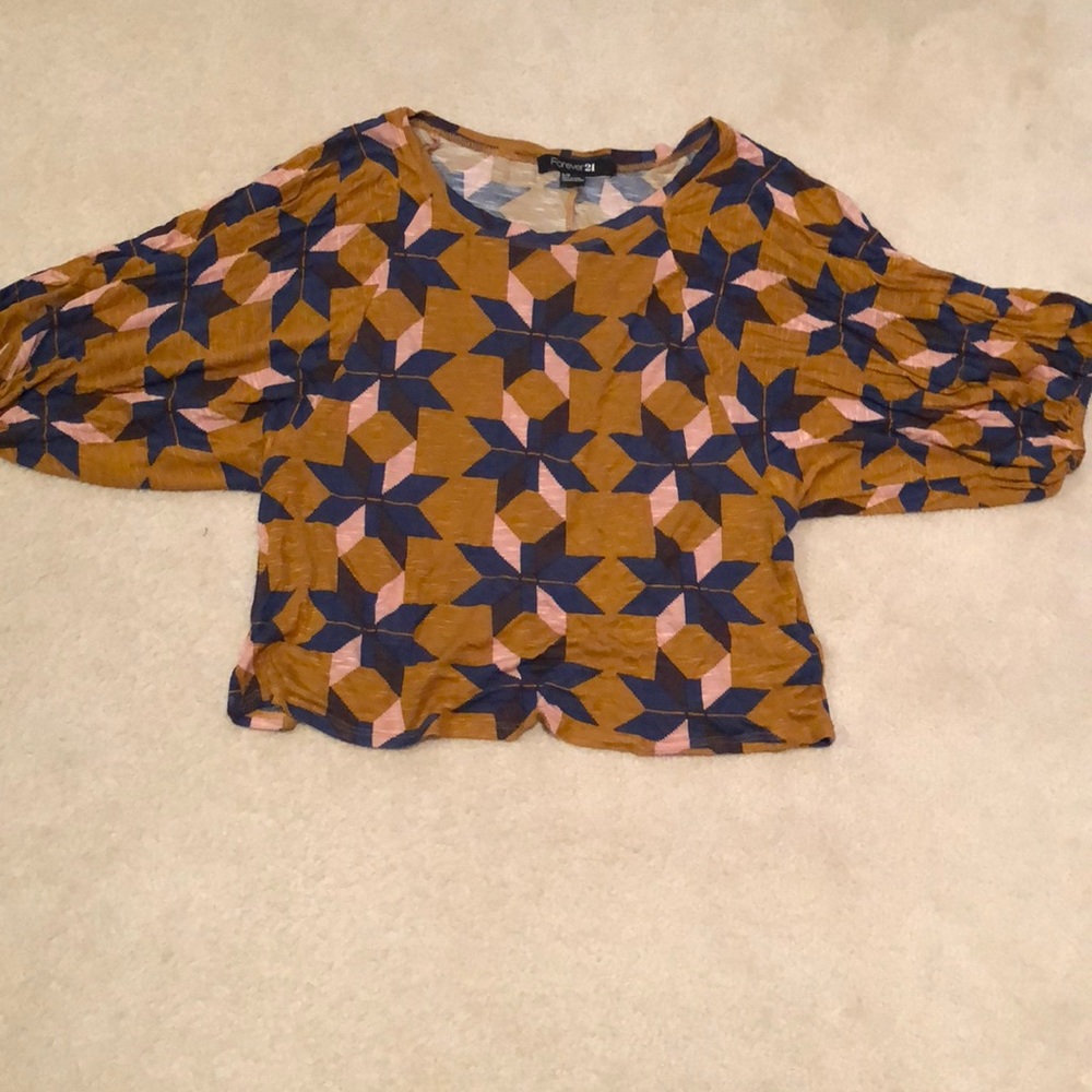 Retro Balloon Sleeve Top